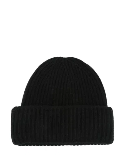 Soft Goat Cashmere Ribbed Beanie In Black