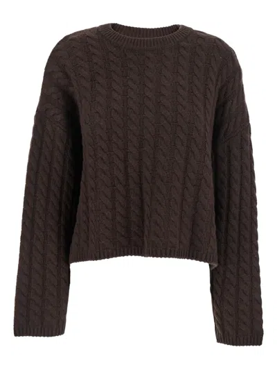 SOFT GOAT CASHMERE SWEATER