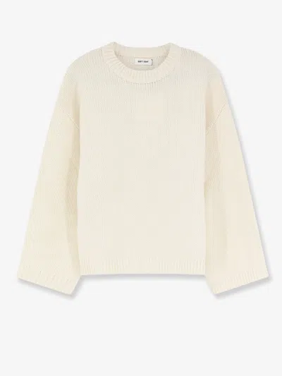 Soft Goat Cashmere Sweater In White