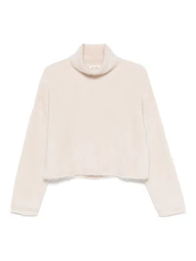 Soft Goat Cashmere Turtle-neck Jumper