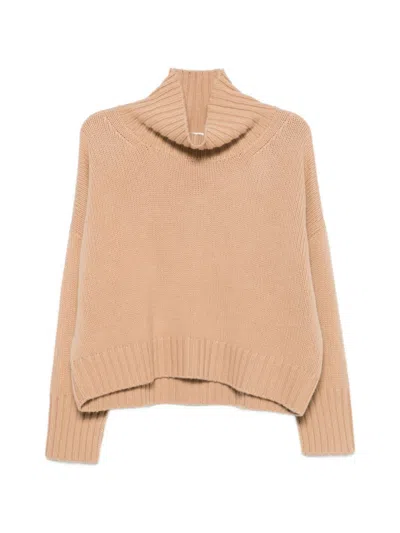 Soft Goat Cashmere Turtle-neck Sweater In Brown