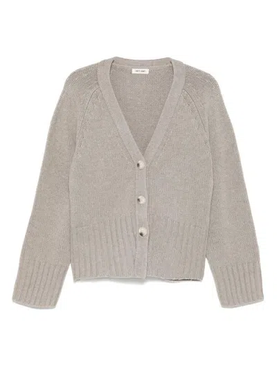 Soft Goat Cashmere V-necked Cardigan