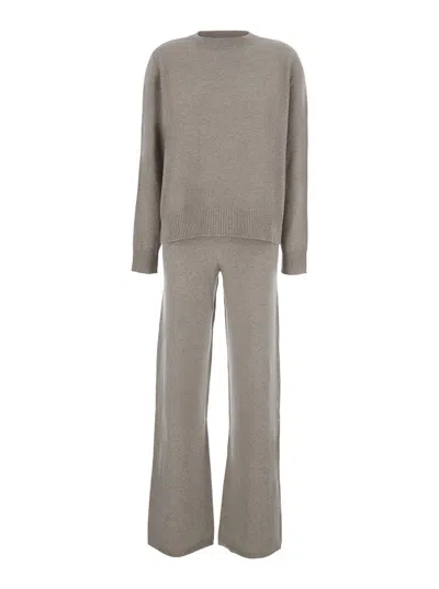 Soft Goat Cashmere V-neck Long Sleeve Set For Women In Beige