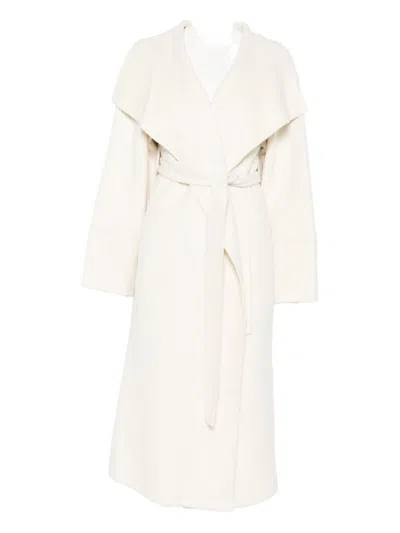 SOFT GOAT COATS LIGHT AND NATURAL