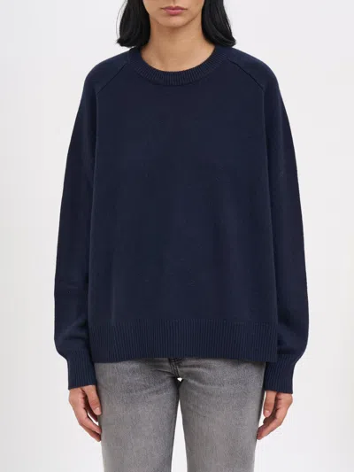 Soft Goat Crew Neck Cashmere Sweater In Blue