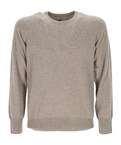 Soft Goat Crew Neck Long-sleeved Knitwear In Brown