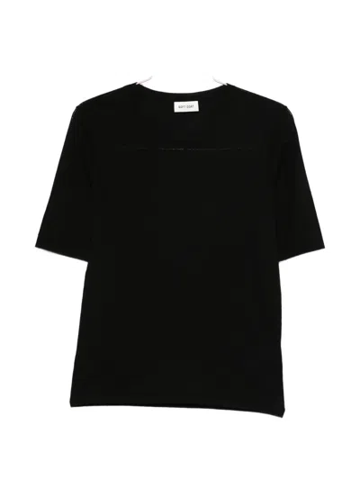 Soft Goat Featherlight Short-sleeve T-shirt In Black