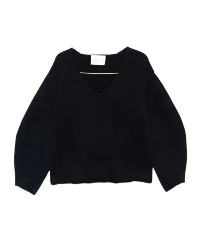Soft Goat Long-sleeve Knit Top In Black