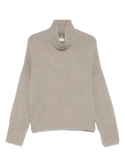 Soft Goat Ribbed Knit Sweater In Brown