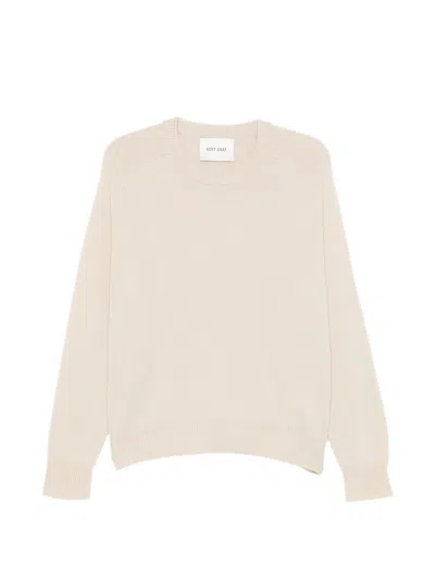 Soft Goat Wool Crewneck Jumper In Neutral