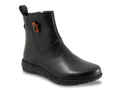 Softwalk Adelaide Bootie In Black