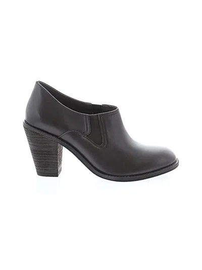 Pre-owned Softwalk Ankle Boots In Brown