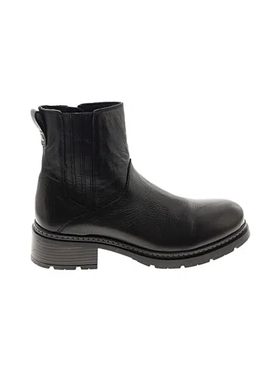 Pre-owned Softwalk Boots In Black