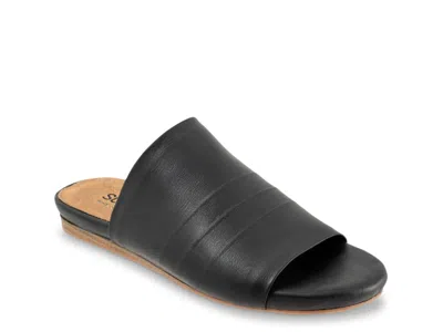 Softwalk Camano Sandal In Black