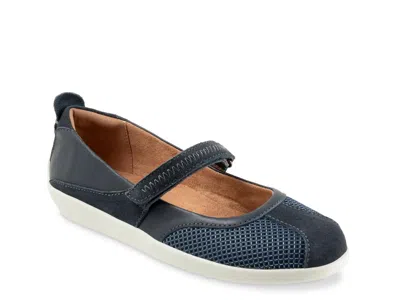 Softwalk Dayton Mary Jane Flat In Blue