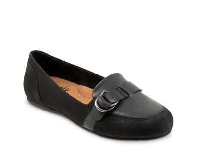 Softwalk Extra Wide Width Serra Flat In Black