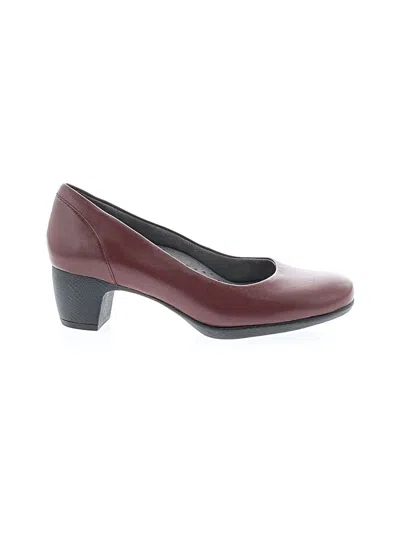 Pre-owned Softwalk Heels In Burgundy