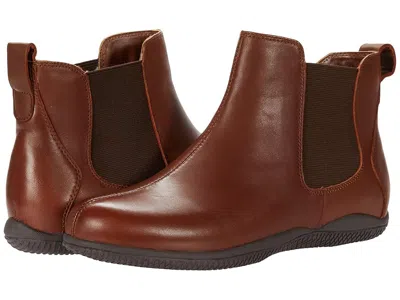 Softwalk Highland In Brown