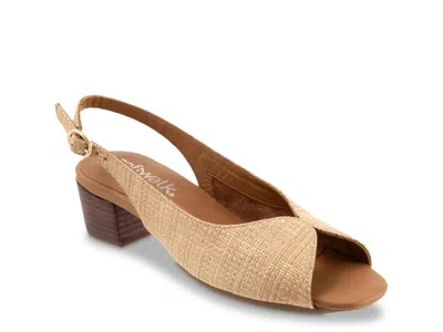 Softwalk Lakewood Sandal In Nude