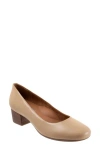 Softwalk ® Lynn Pump In Beige