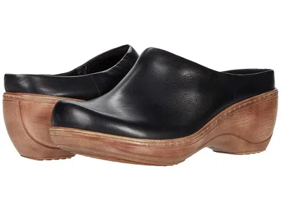 Softwalk Madison In Black