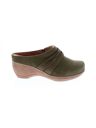 Pre-owned Softwalk Mule/clog In Green