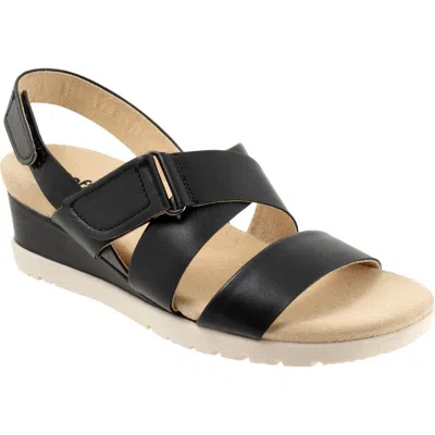 Softwalk Novi Wedge Sandal In Black