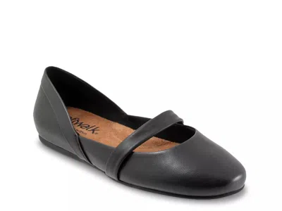 Softwalk Samara Flat In Black
