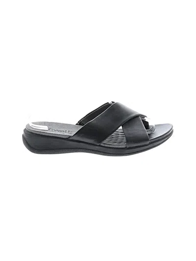 Pre-owned Softwalk Sandals In Black