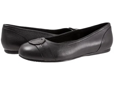 Softwalk Savannah In Black