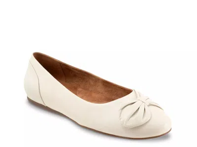 Softwalk Sofia Ballet Flat In White