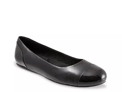 Softwalk Sonoma Cap Toe Ballet Flat In Black