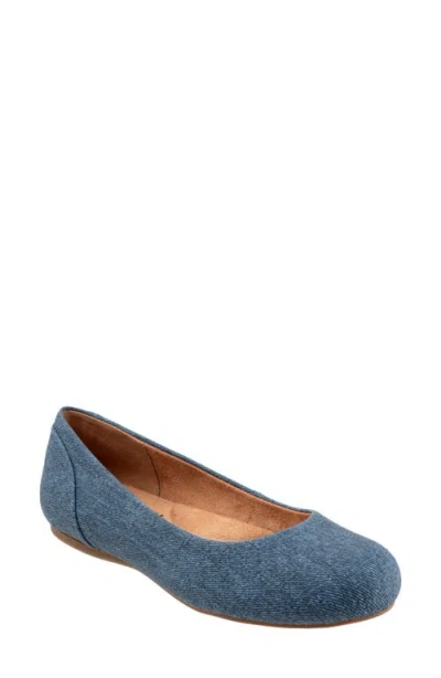 Softwalk ® Sonoma Flat In Blue Denim