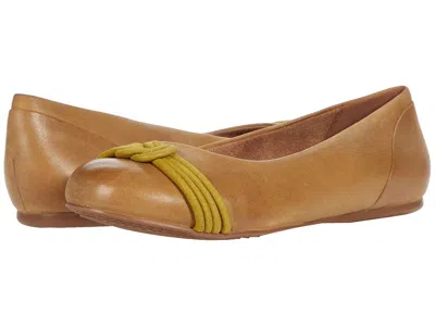 Softwalk Sonoma Knot In Brown