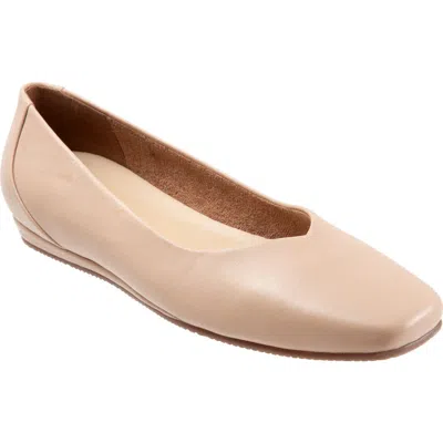 SOFTWALK SOFTWALK® VELLORE FLAT