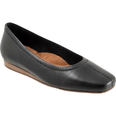 Softwalk ® Vera Cruz Flat
