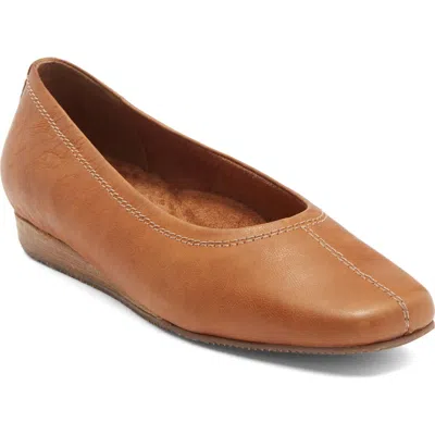 Softwalk ® Vera Cruz Flat In Brown