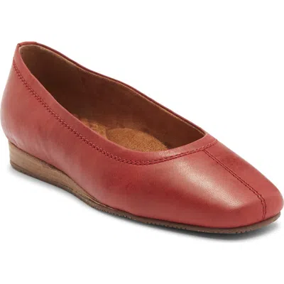 Softwalk ® Vera Cruz Flat In Red