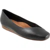 Softwalk ® Vina Flat In Black