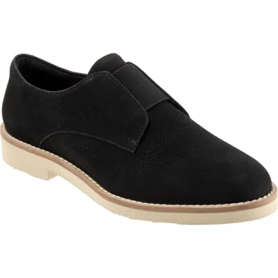 Softwalk ® Wexford Loafer In Black Nubuck