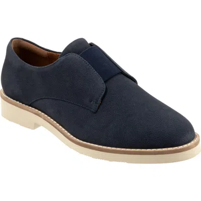 Softwalk ® Wexford Loafer In Navy Nubuck