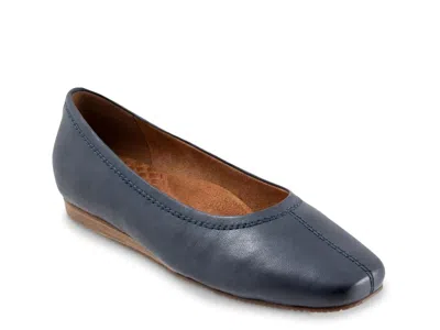 Softwalk Wide Width Vera Cruz Ballet Flat In Blue