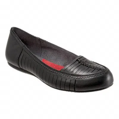 Softwalk Women's Natchez Leather Moccasin In Black