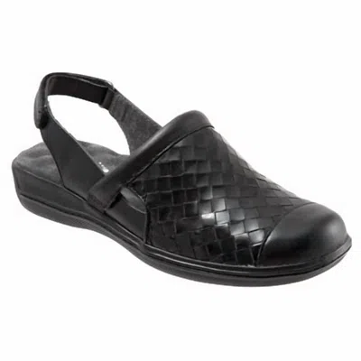 Softwalk Women's Salina Clog In Black