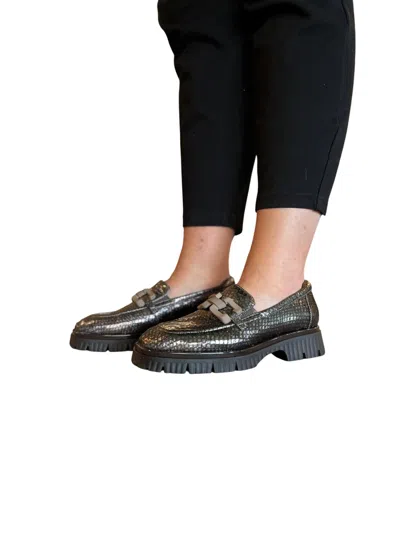 Softwaves Vanya Loafer In Vision In Multi