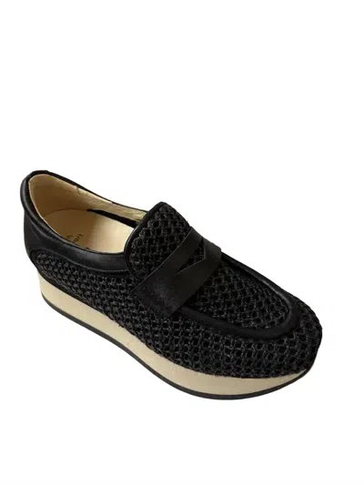 Softwaves Women's Caela Loafer In Black