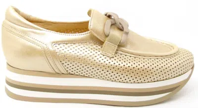 Softwaves Women's Cassie Sneaker In Lamina Wash Beige In Gold