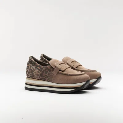 Softwaves Women's Catriel Sneaker In Taupe/jaquar In Multi