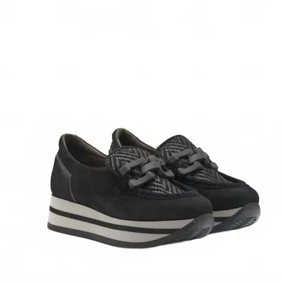 Softwaves Women's Celine Sneaker In Black