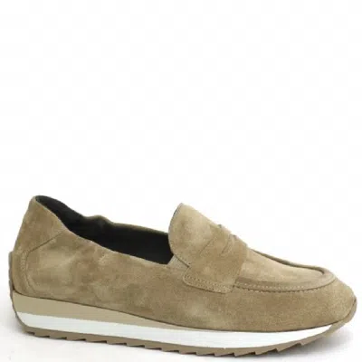 Softwaves Women's Delsie Loafer In Sahara Suede In Green